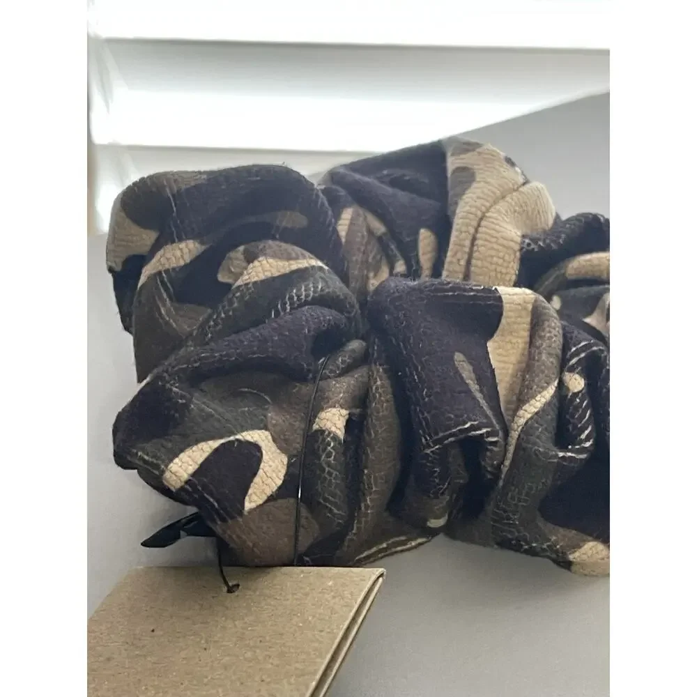 Nike Womens Gathered Hair Tie Hairband Large Scrunchie Camo Gym Dri Fit - NEW!